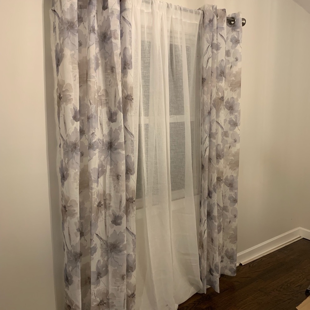 4 DKNY BRAND NEW  50x84 Curtain Panels